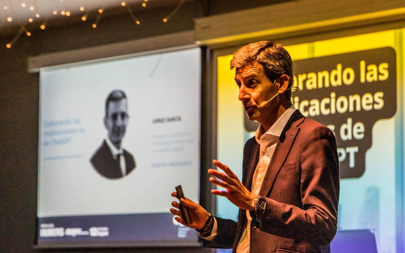 Jorge García Bustamante durante su ponencia «Explorando las implicaciones legales de ChatGPT» en la Fundación Círculo de Burgos